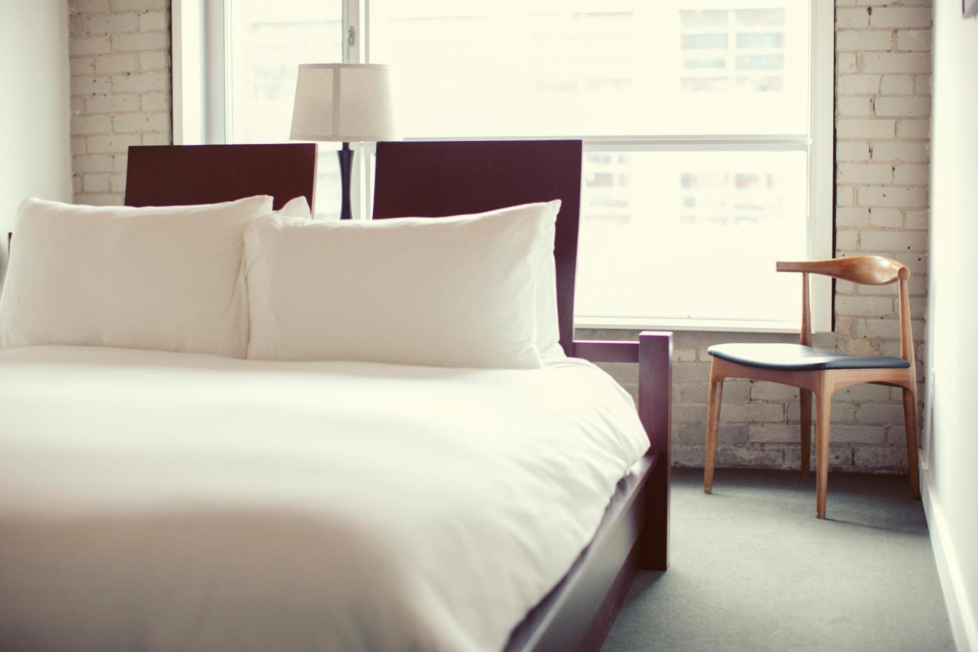 Hotel Ocho Торонто Екстериор снимка
