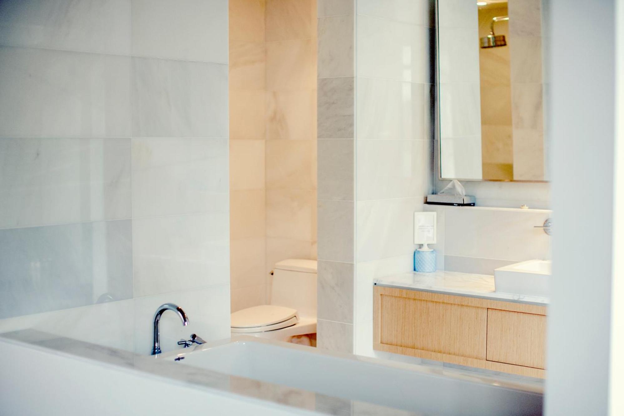 Hotel Ocho Торонто Екстериор снимка